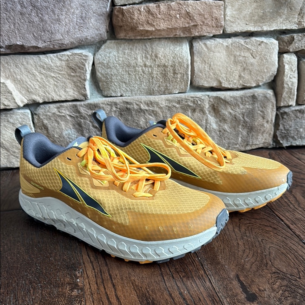 Altra Trail Running Shoes Men’s size 8.5